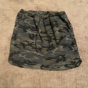 Sundry Camo Skirt